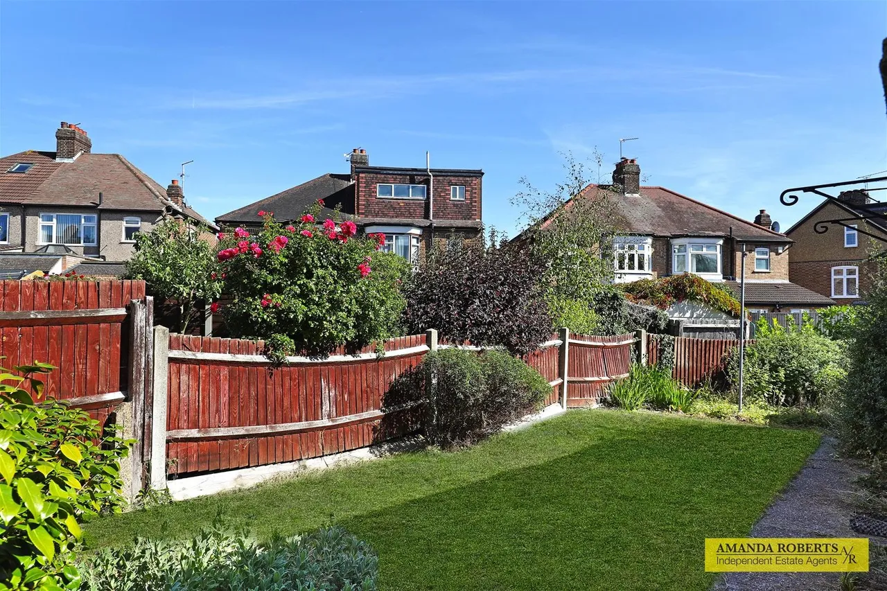 Fairlight Avenue, Chingford, photo 18
