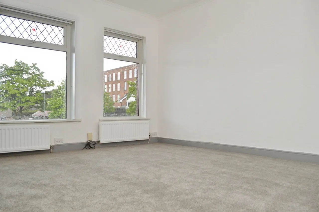 Stockfield Road, Chadderton, OL9, photo 7