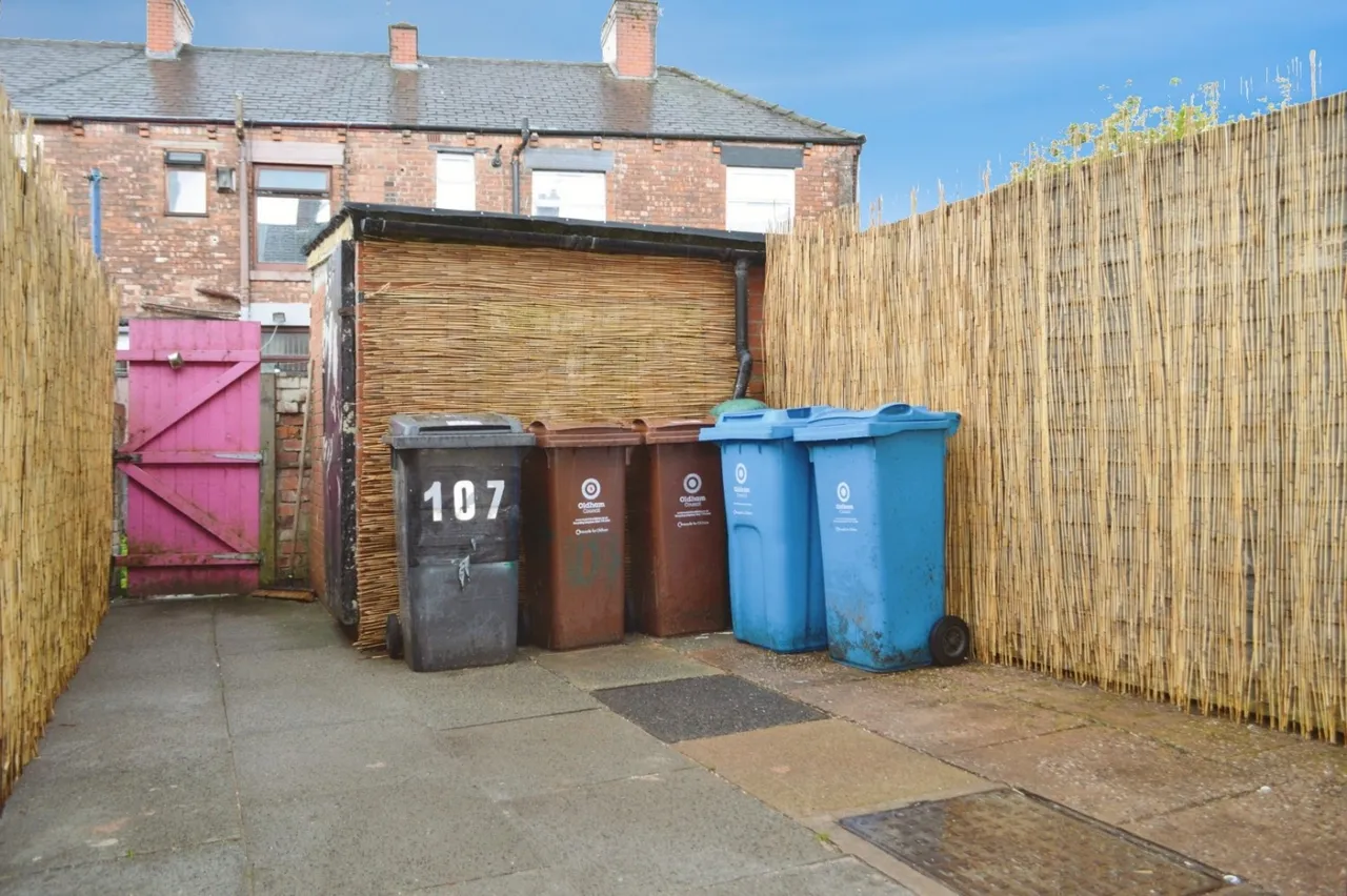 Stockfield Road, Chadderton, OL9, photo 10