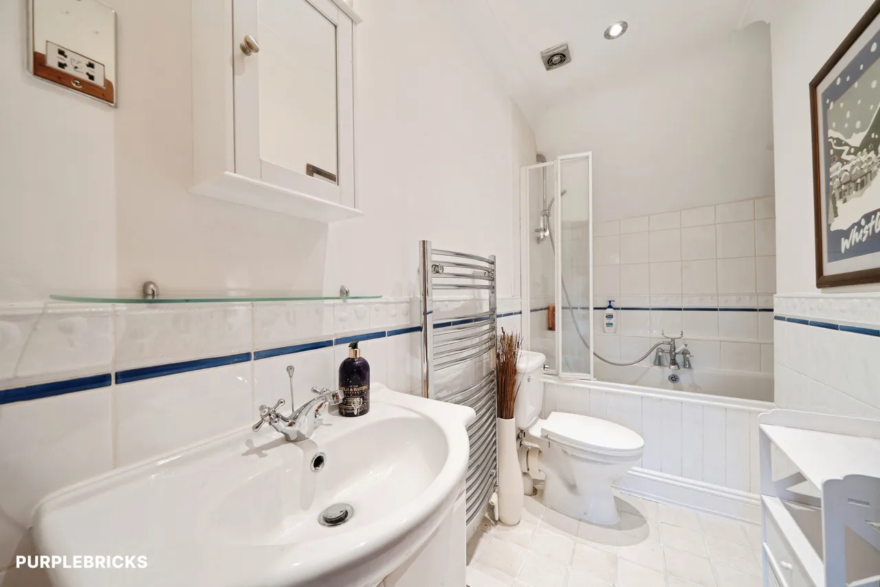 Hatch Farm Mews, Addlestone, KT15, photo 16