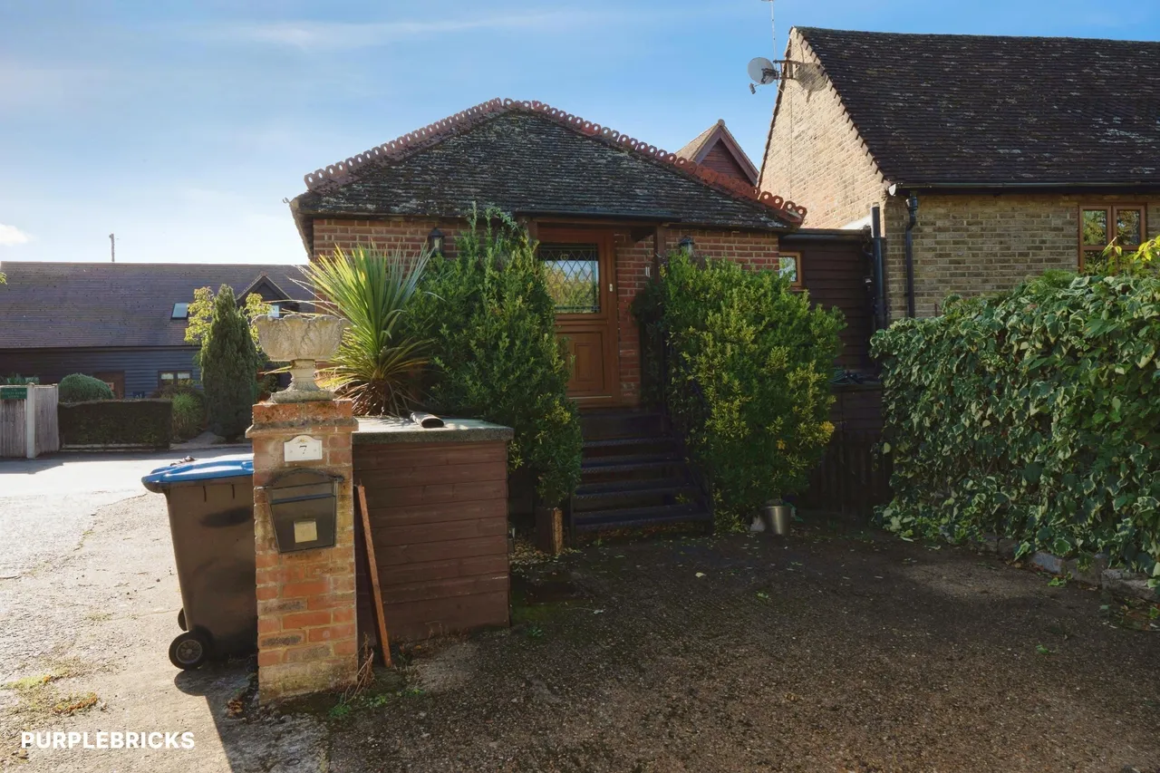 Hatch Farm Mews, Addlestone, KT15, photo 12