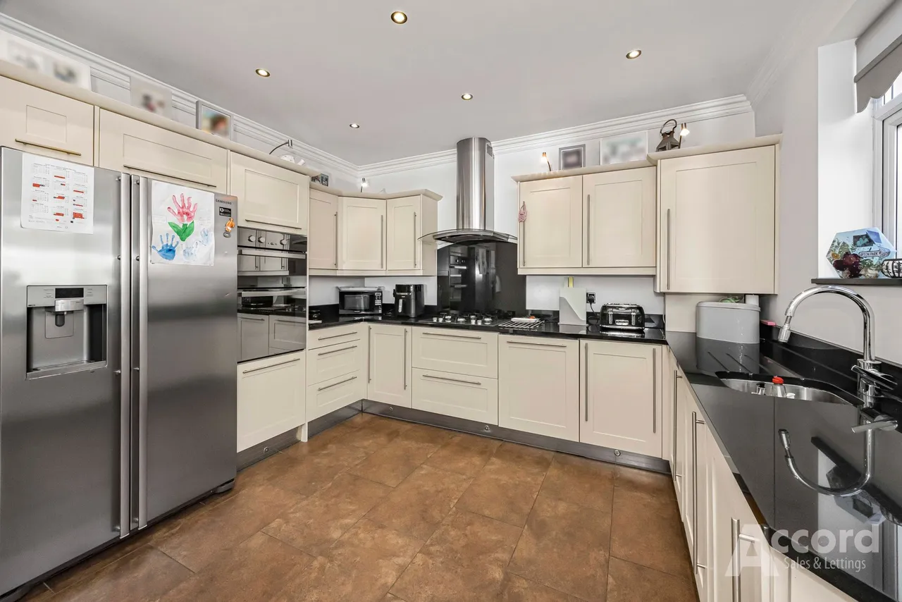 Heather Glen, Romford, RM1, photo 8