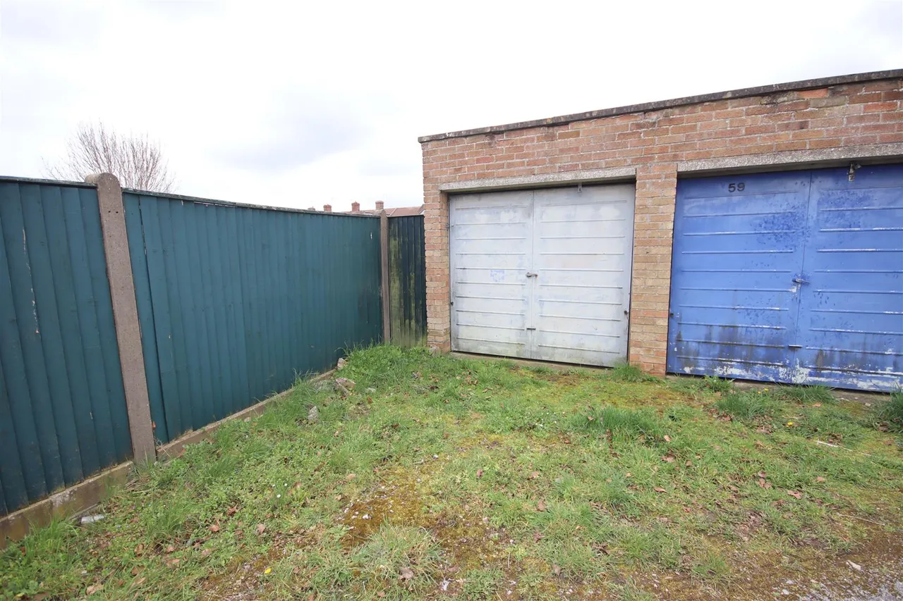 Stonelea Close, Chippenham, photo 14