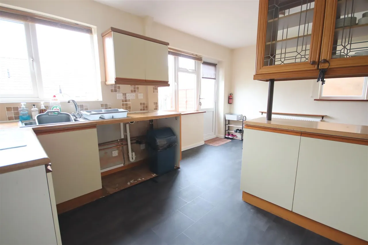 Stonelea Close, Chippenham, photo 6