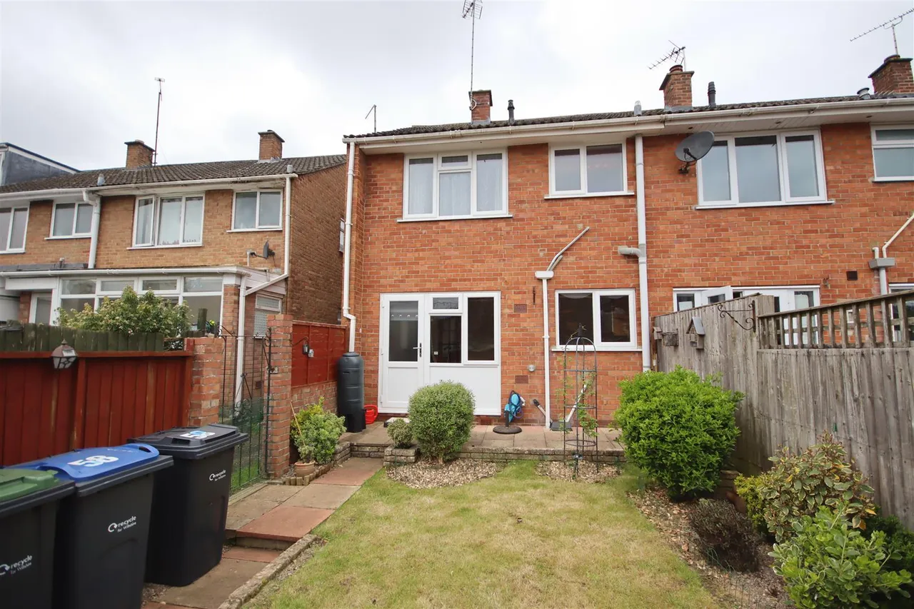Stonelea Close, Chippenham, photo 13