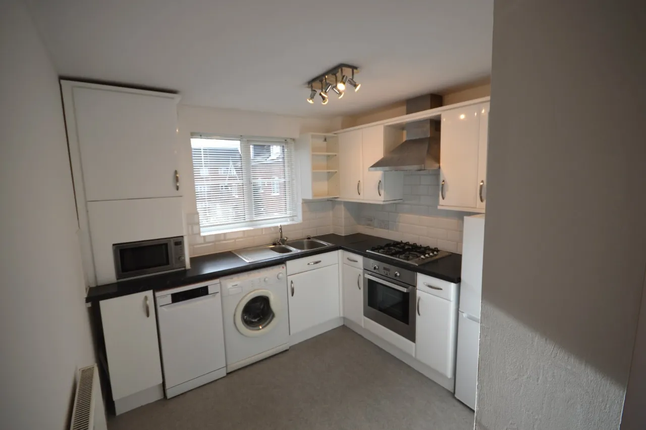 Greenacre Way, Sheffield, S12, photo 3
