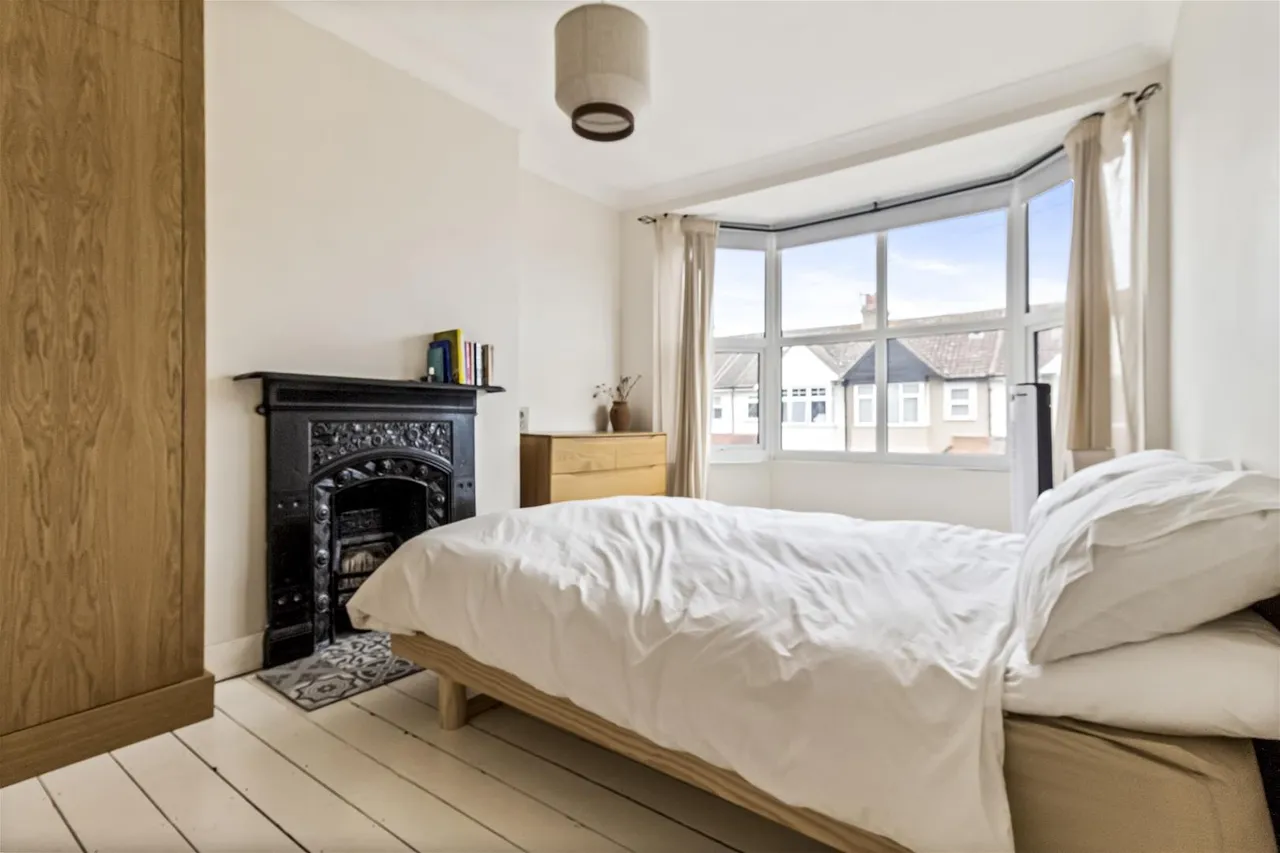 St. Thomas's Road, Worthing, photo 15