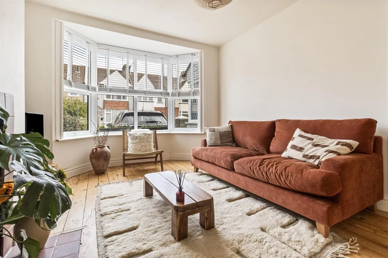 St. Thomas's Road, Worthing, photo 3