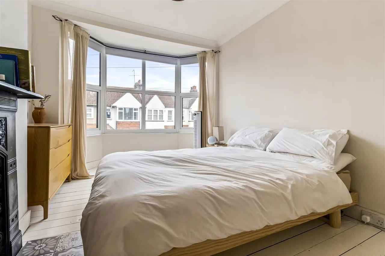 St. Thomas's Road, Worthing, photo 16