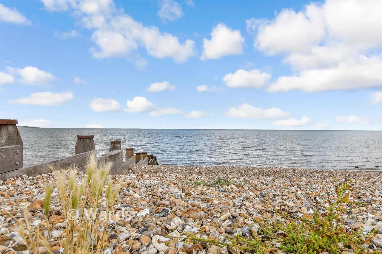 Faversham Road, Seasalter, CT5, photo 13