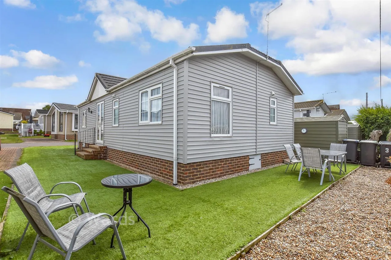 Faversham Road, Seasalter, CT5, photo 12