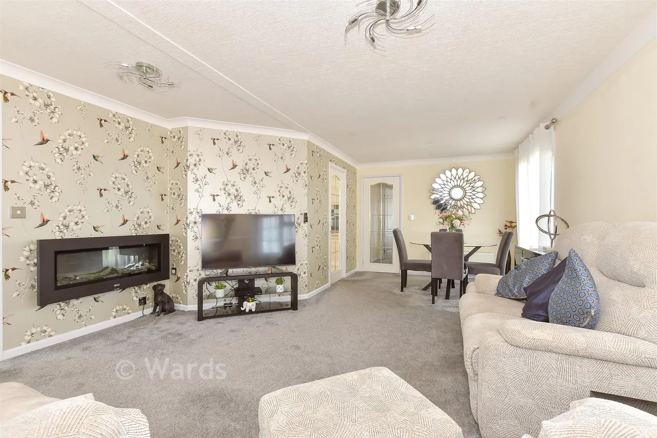 Faversham Road, Seasalter, CT5, photo 3