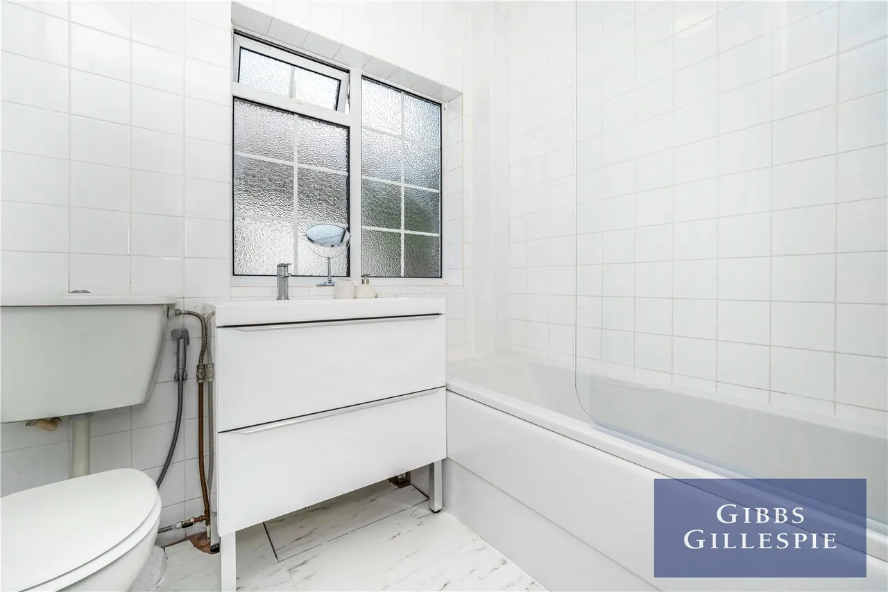 Lonsdale Close, Uxbridge, UB8, photo 9