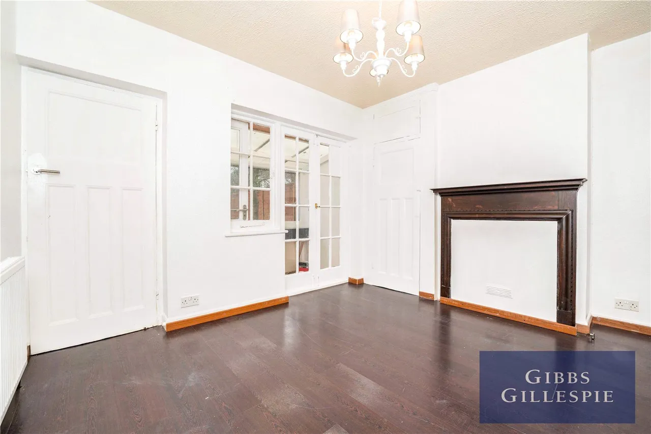 Lonsdale Close, Uxbridge, UB8, photo 3