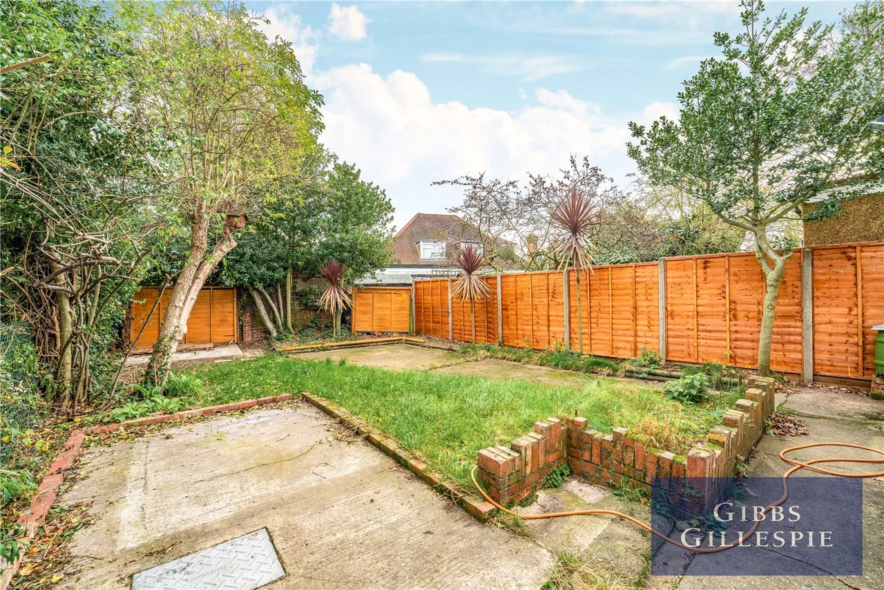Lonsdale Close, Uxbridge, UB8, photo 5