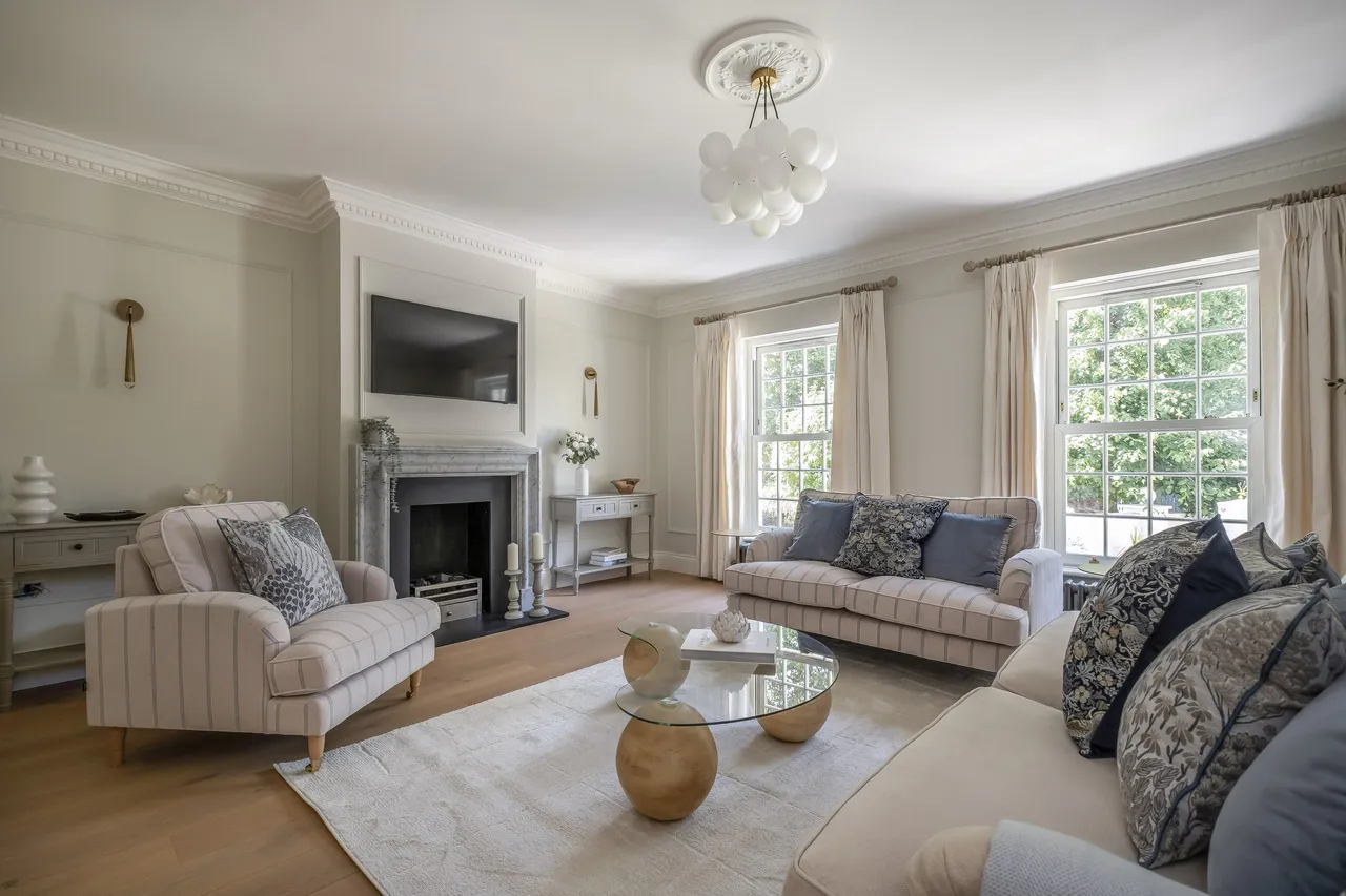 Beaufort Close, London, SW15, photo 3