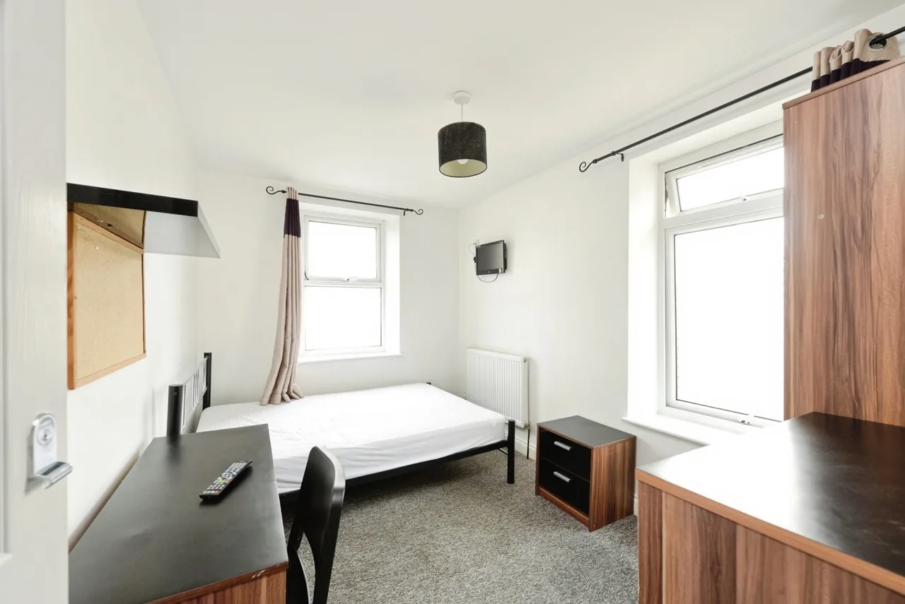Plym Street, Plymouth, PL4, photo 8