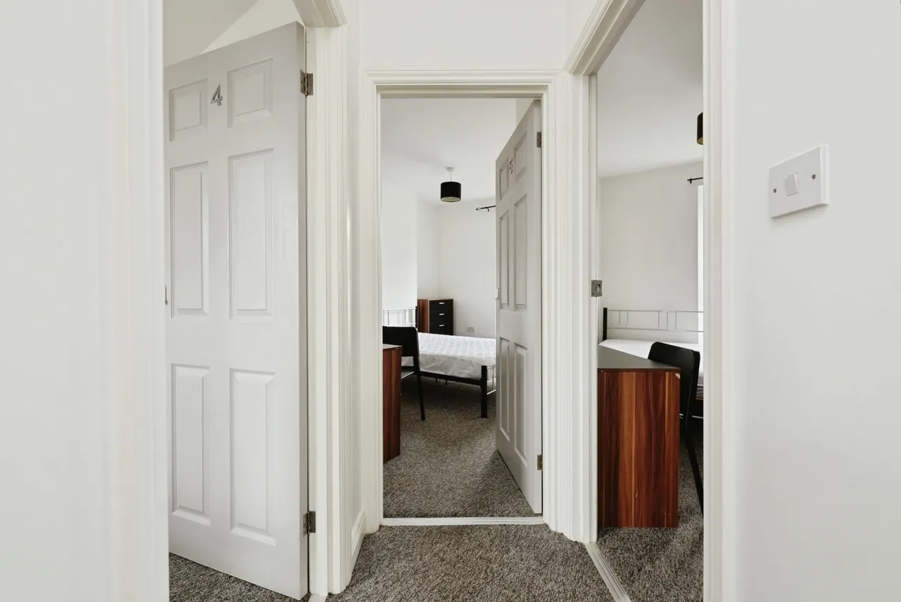 Plym Street, Plymouth, PL4, photo 11