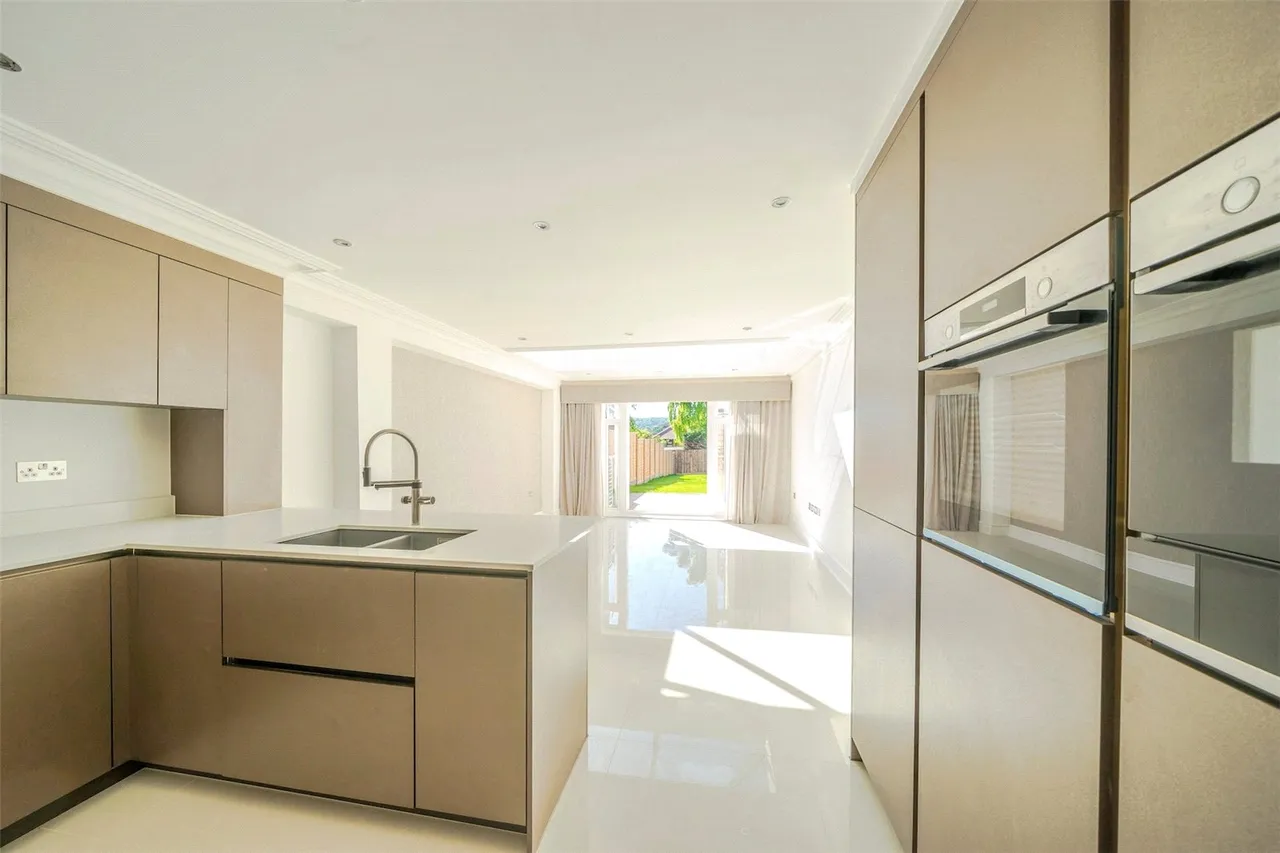 Tremayne Walk, Camberley, Surrey, GU15 1AH, photo 6