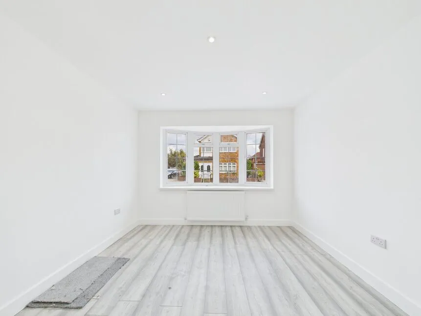 Stoke Road, Rainham, RM13, photo 5