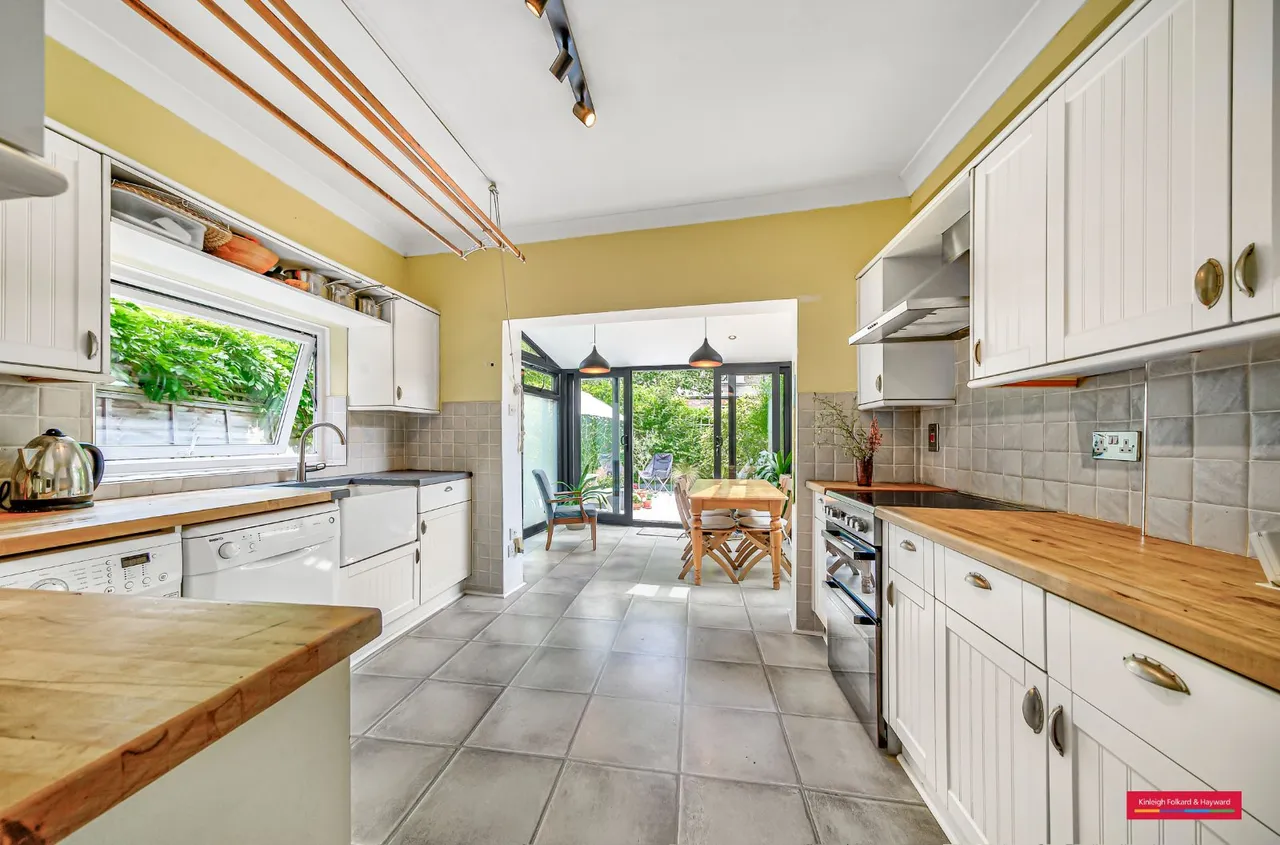 Fortis Green Avenue, London, N2, photo 4