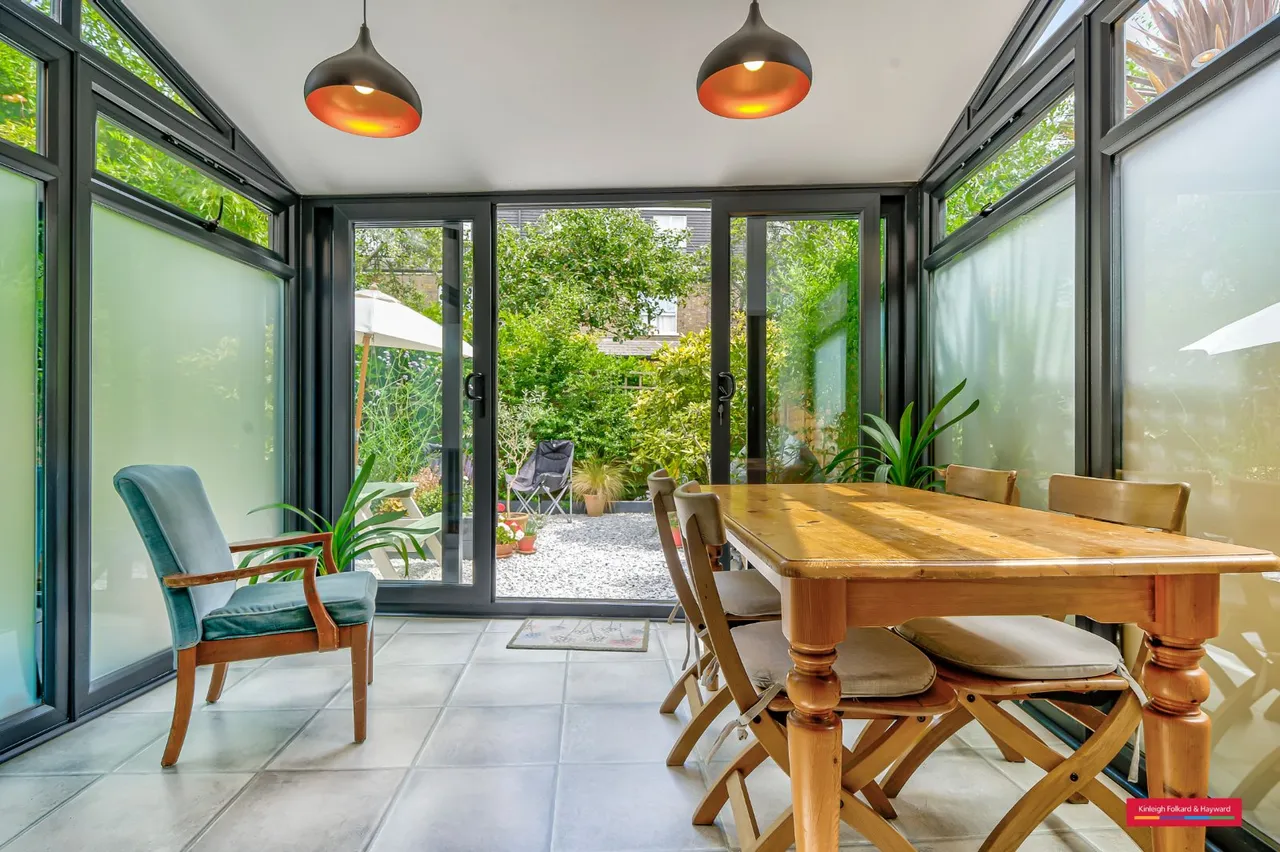 Fortis Green Avenue, London, N2, photo 9