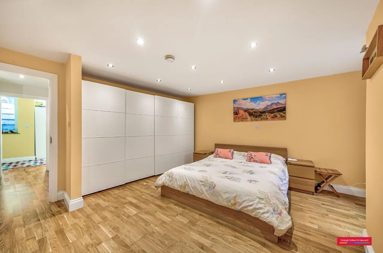 Fortis Green Avenue, London, N2, photo 10