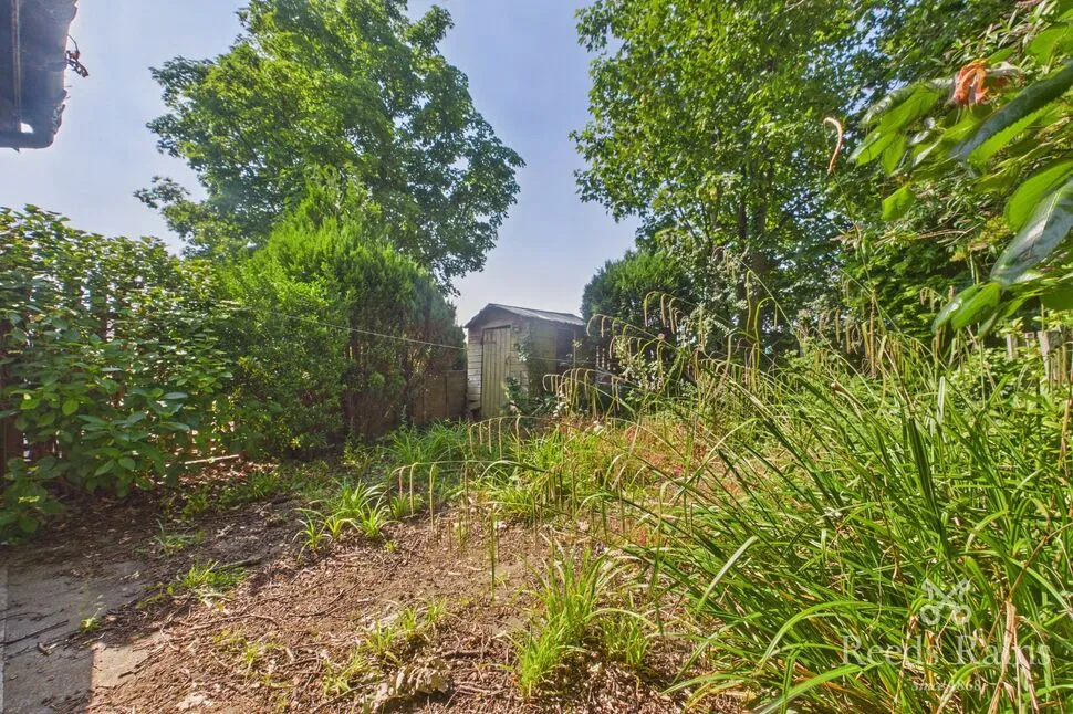 Crestfold, Little Hulton, Greater Manchester, M38, photo 4