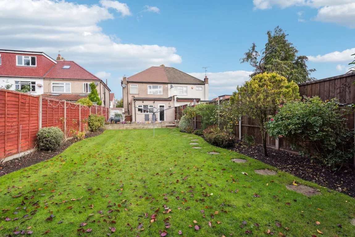 Lulworth Drive, Pinner, HA5, photo 15