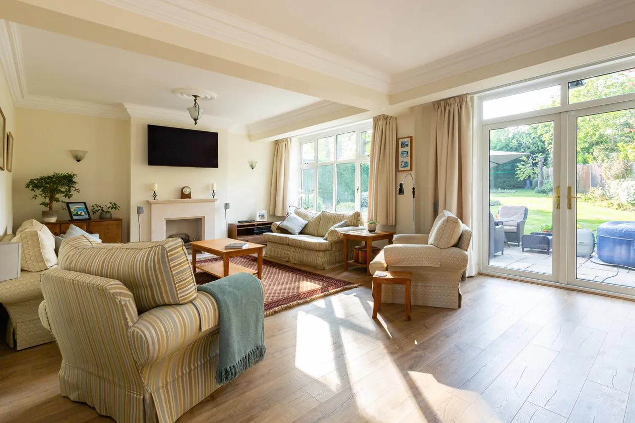 Landra Gardens, Winchmore Hill, London, N21, photo 3