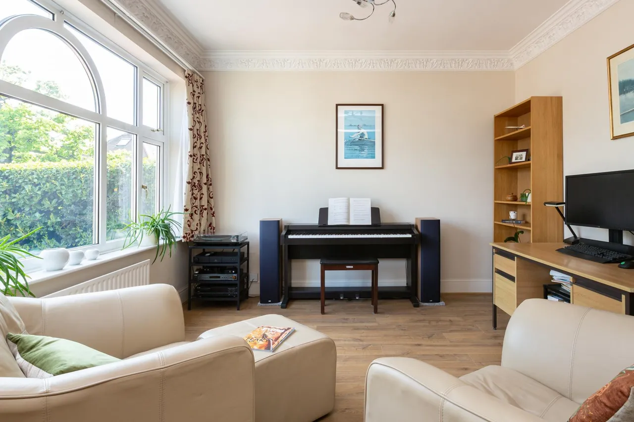 Landra Gardens, Winchmore Hill, London, N21, photo 7