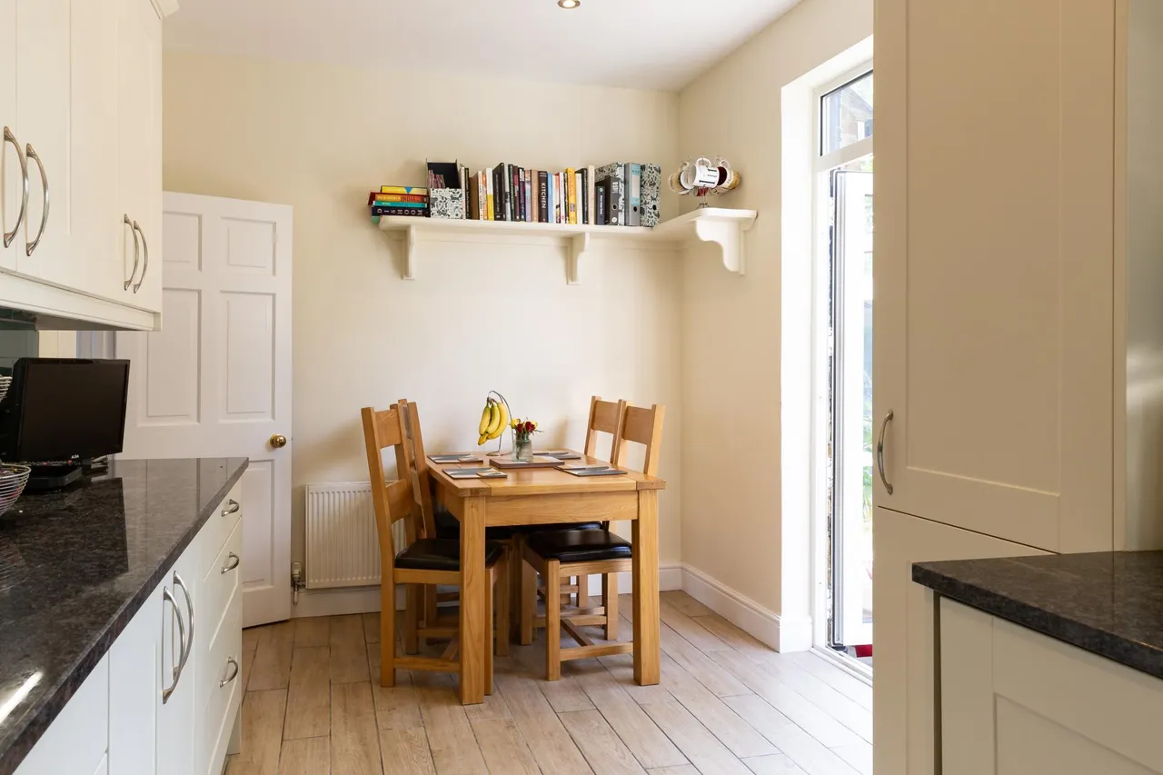Landra Gardens, Winchmore Hill, London, N21, photo 11