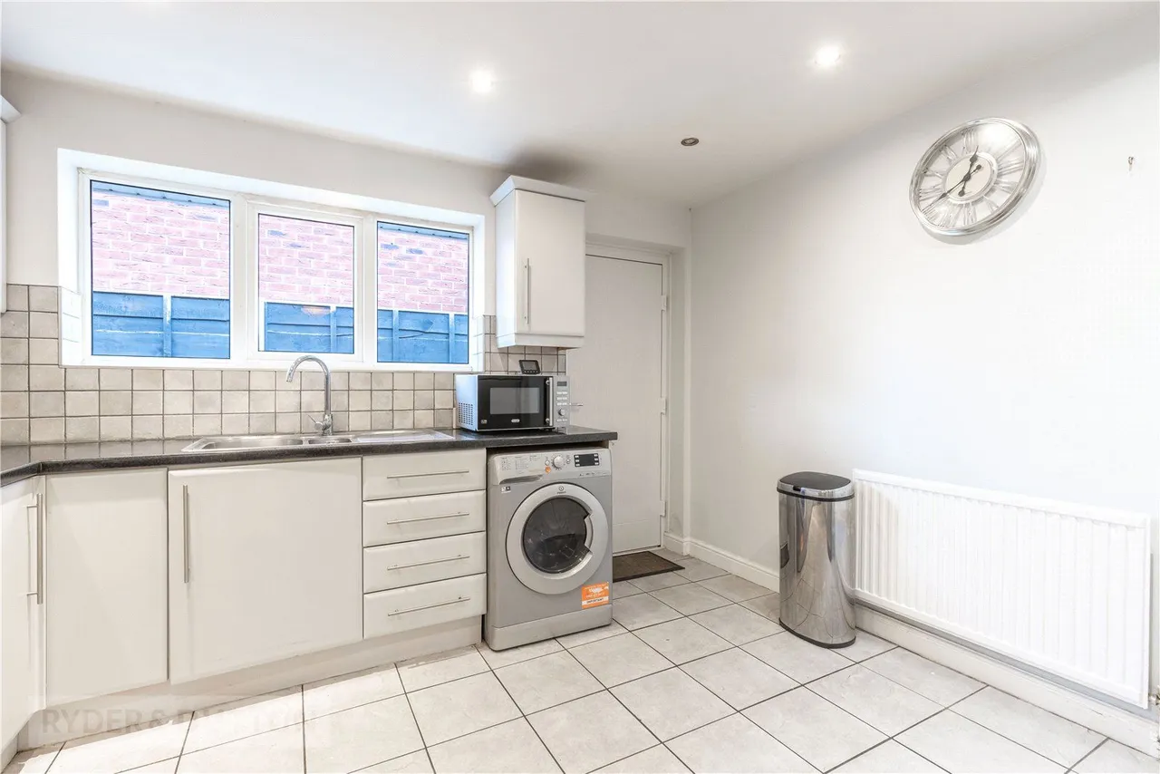 Carruthers Close, Heywood, OL10, photo 6