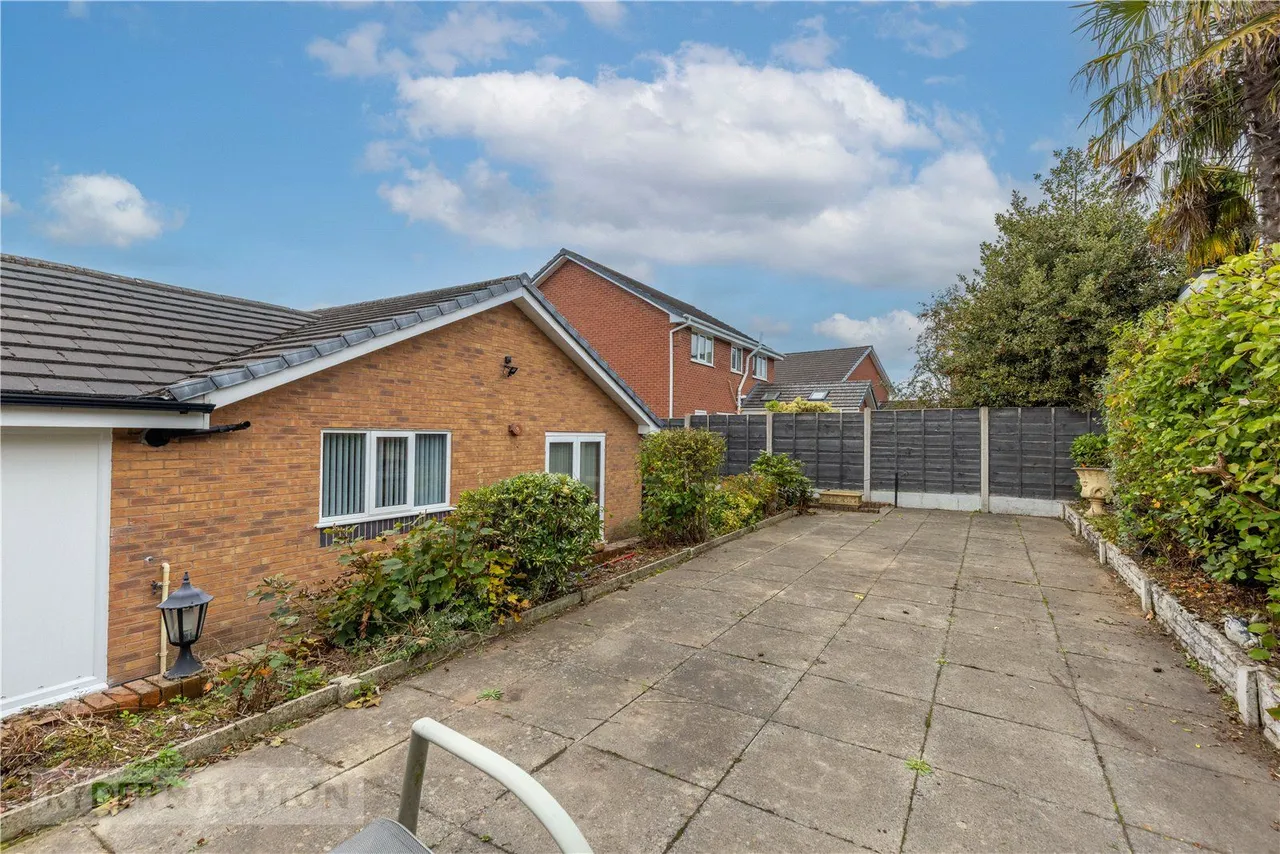 Carruthers Close, Heywood, OL10, photo 22