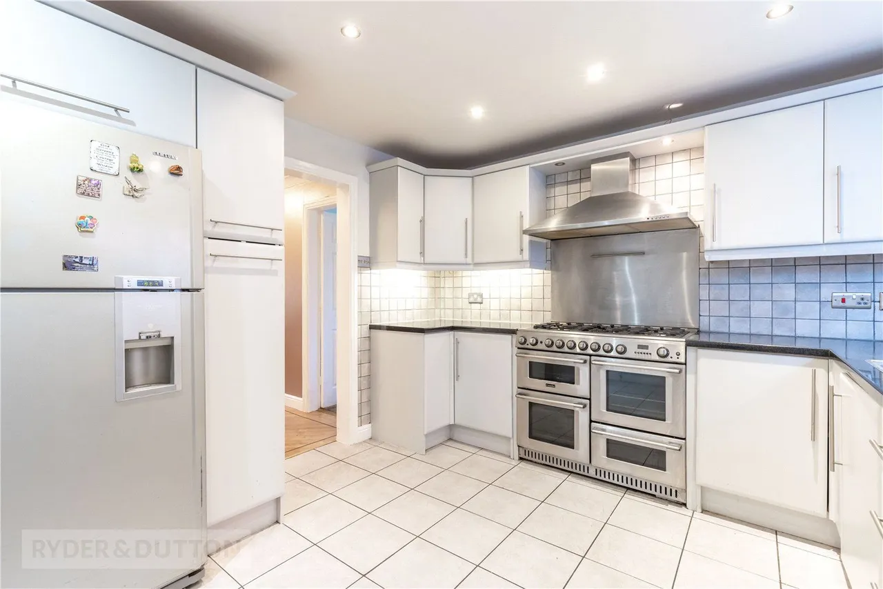 Carruthers Close, Heywood, OL10, photo 4