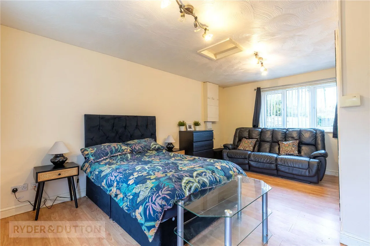 Carruthers Close, Heywood, OL10, photo 16