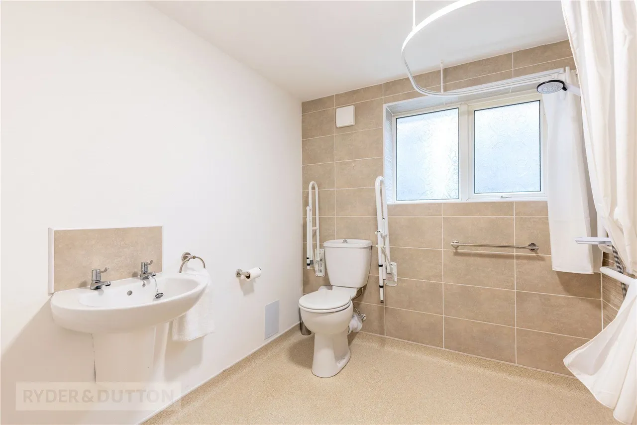 Carruthers Close, Heywood, OL10, photo 14
