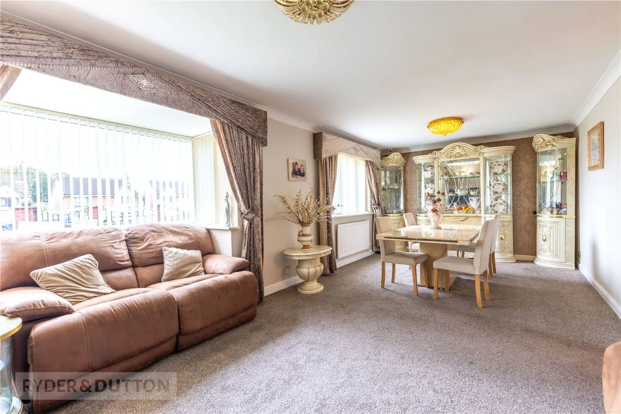 3 bed house for sale, Carruthers Close, Heywood, OL10
