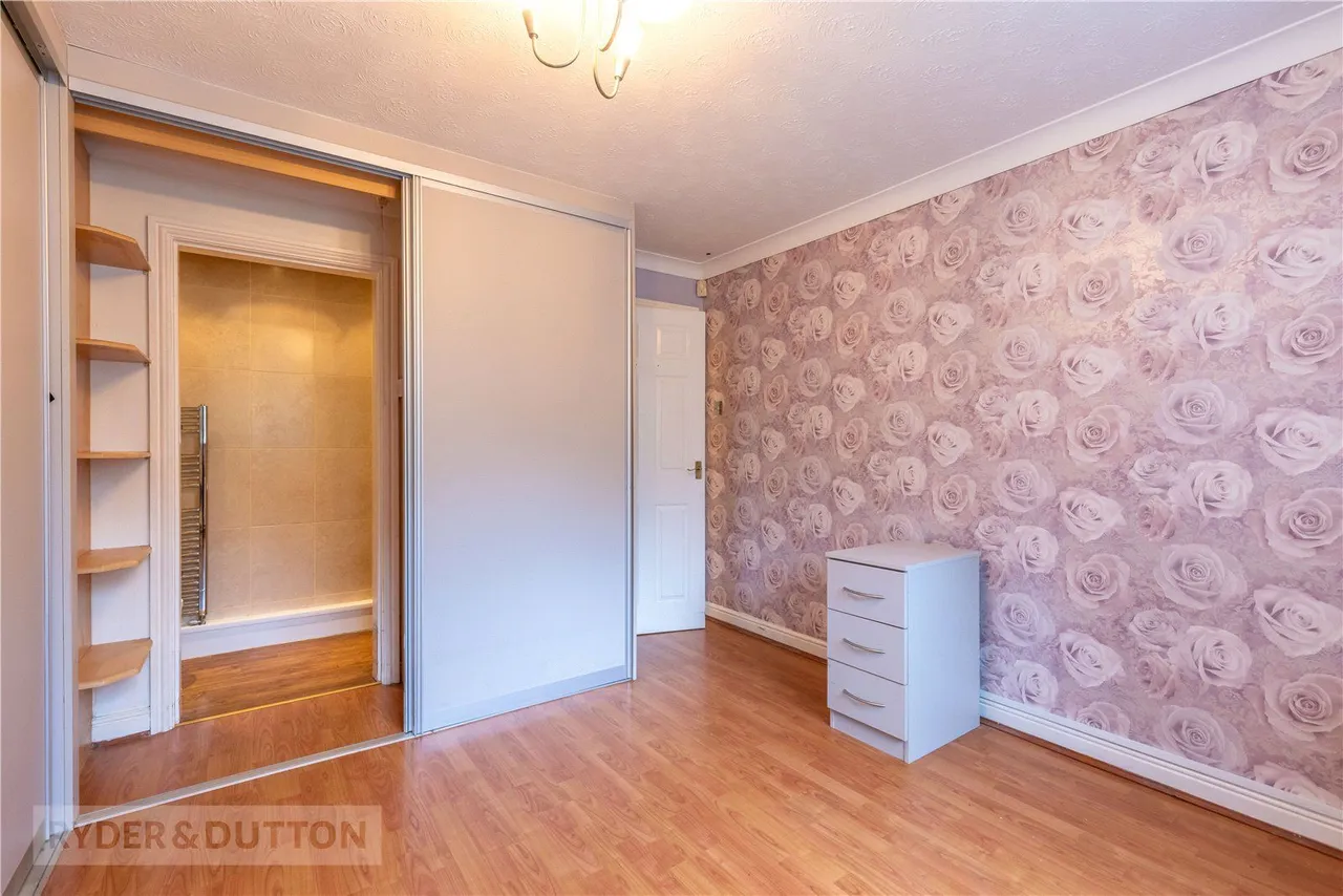 Carruthers Close, Heywood, OL10, photo 12