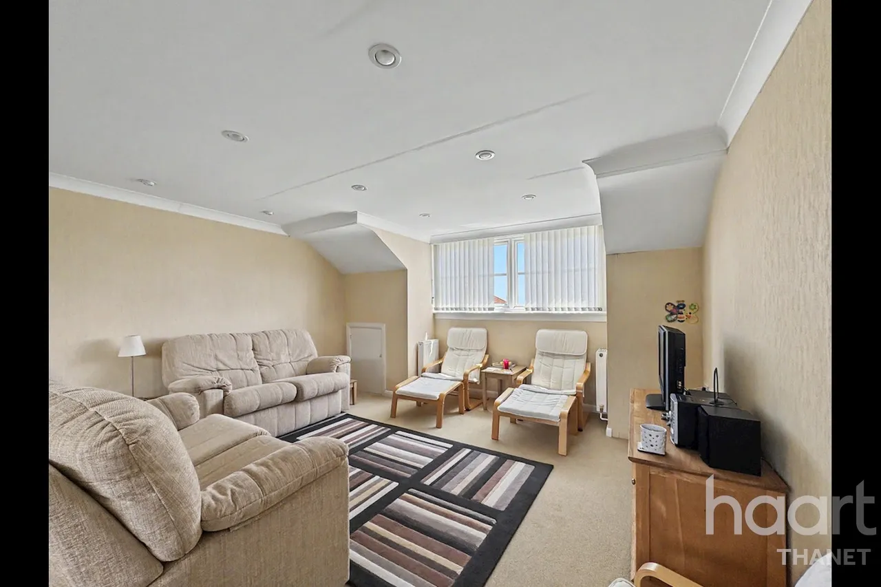 North Foreland Road, Broadstairs, CT10, photo 3