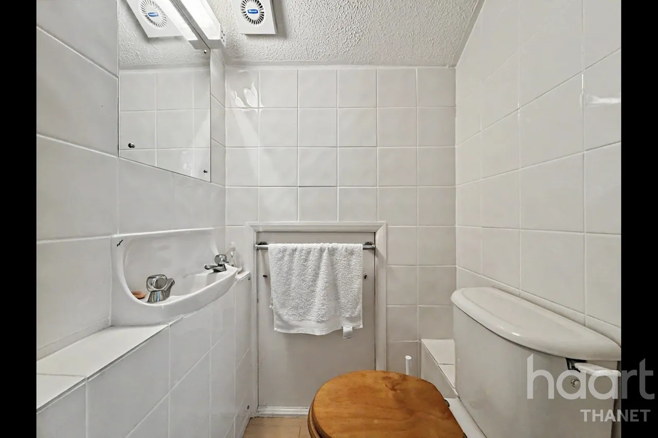 North Foreland Road, Broadstairs, CT10, photo 17