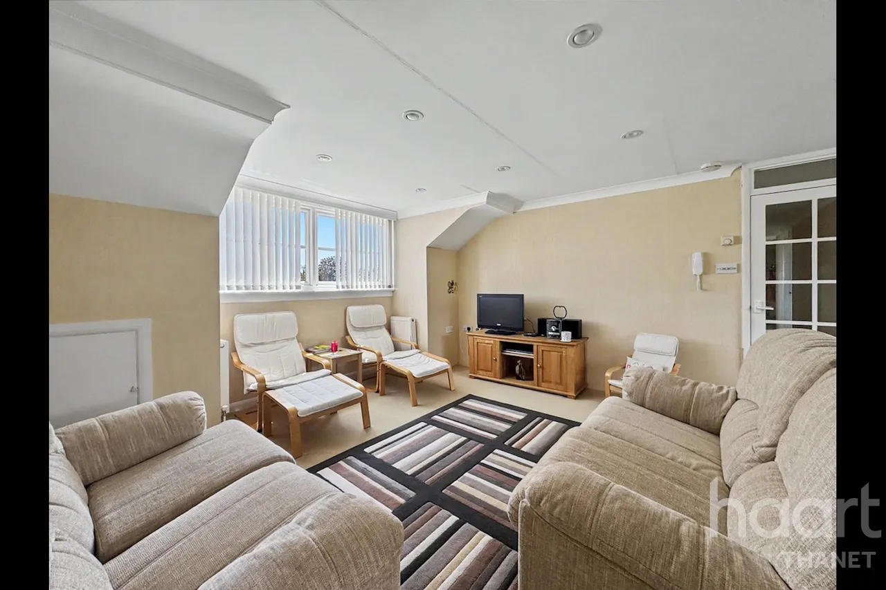 North Foreland Road, Broadstairs, CT10, photo 2