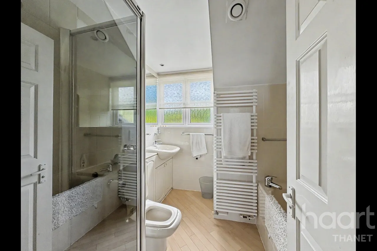 North Foreland Road, Broadstairs, CT10, photo 13