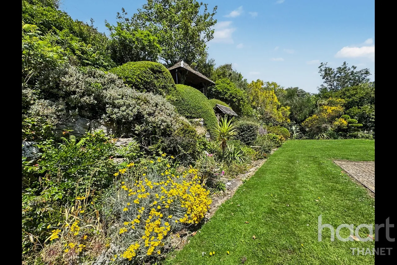 North Foreland Road, Broadstairs, CT10, photo 20