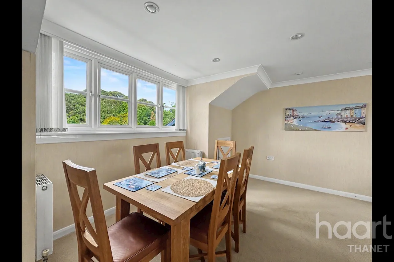 North Foreland Road, Broadstairs, CT10, photo 4