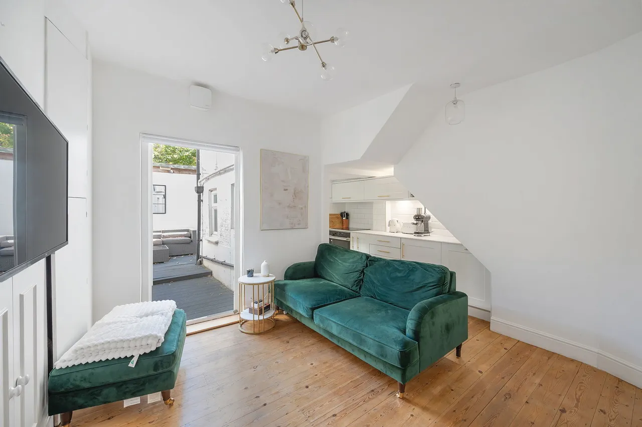 Latchmere Road, Battersea, SW11, photo 8