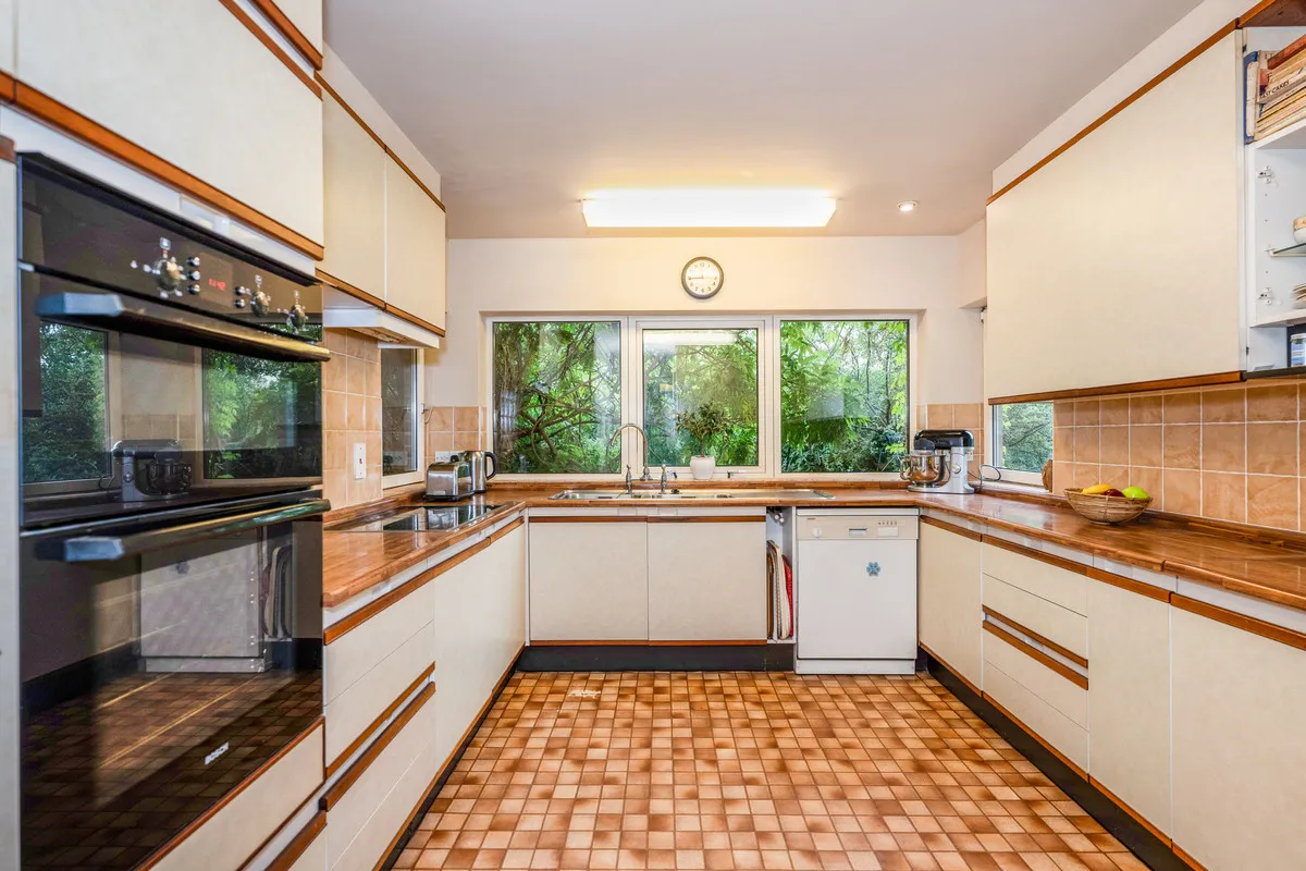 The Street, Ewhurst, GU6, photo 4