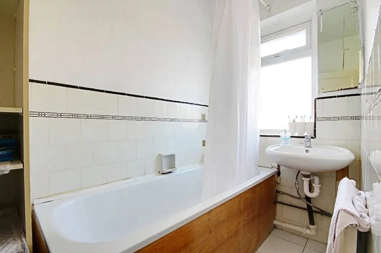 Carterhatch Road, Enfield, photo 12