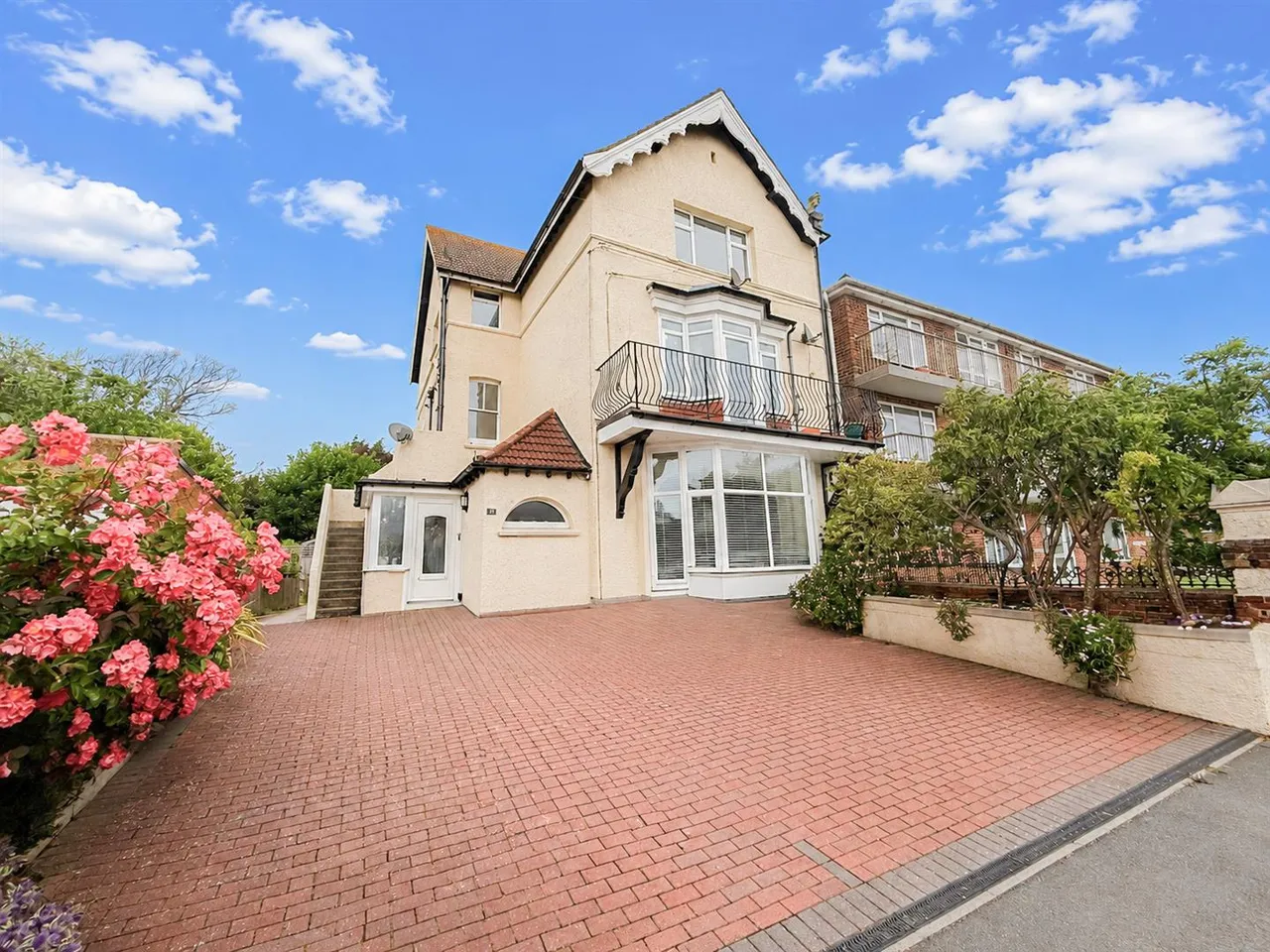 2 bed flat for sale — Magdalen Road, Bexhill, TN40 1SB