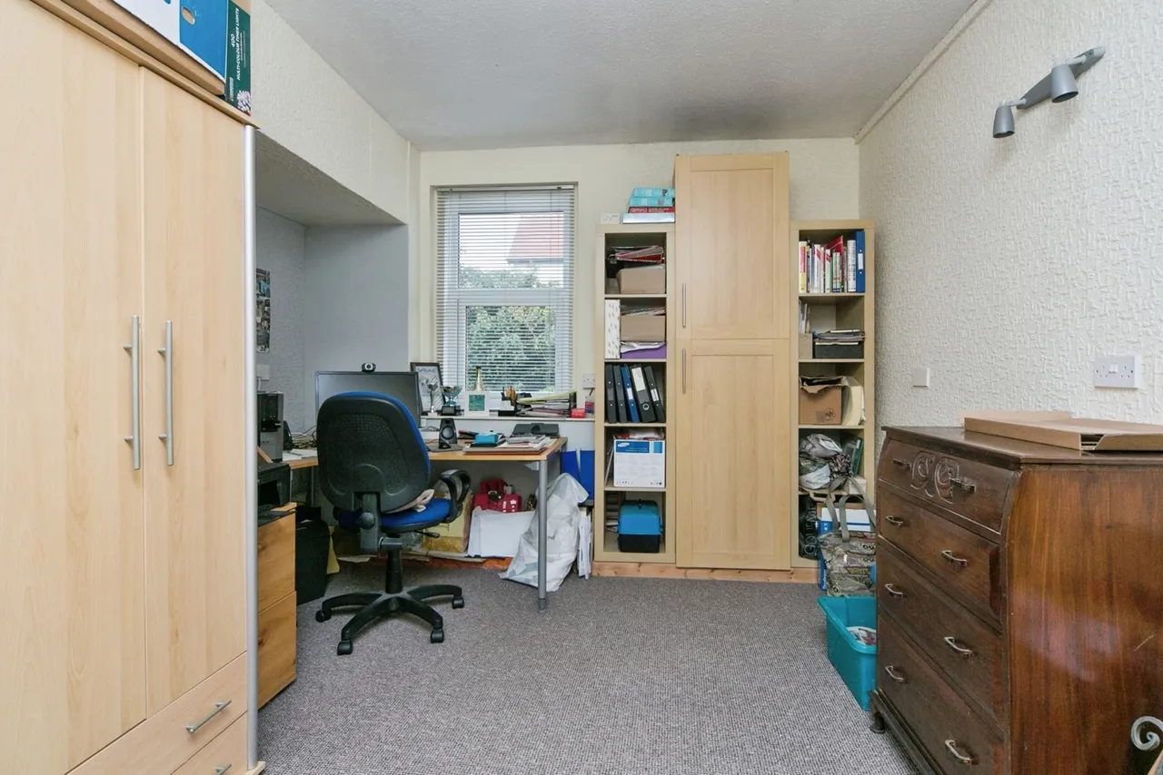Grosvenor Road, Colwyn Bay, LL29, photo 12